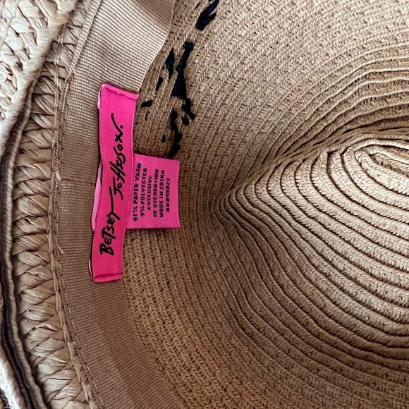 Betsey Johnson "Vacay All Day" Beach Hat - Picture 3 of 3